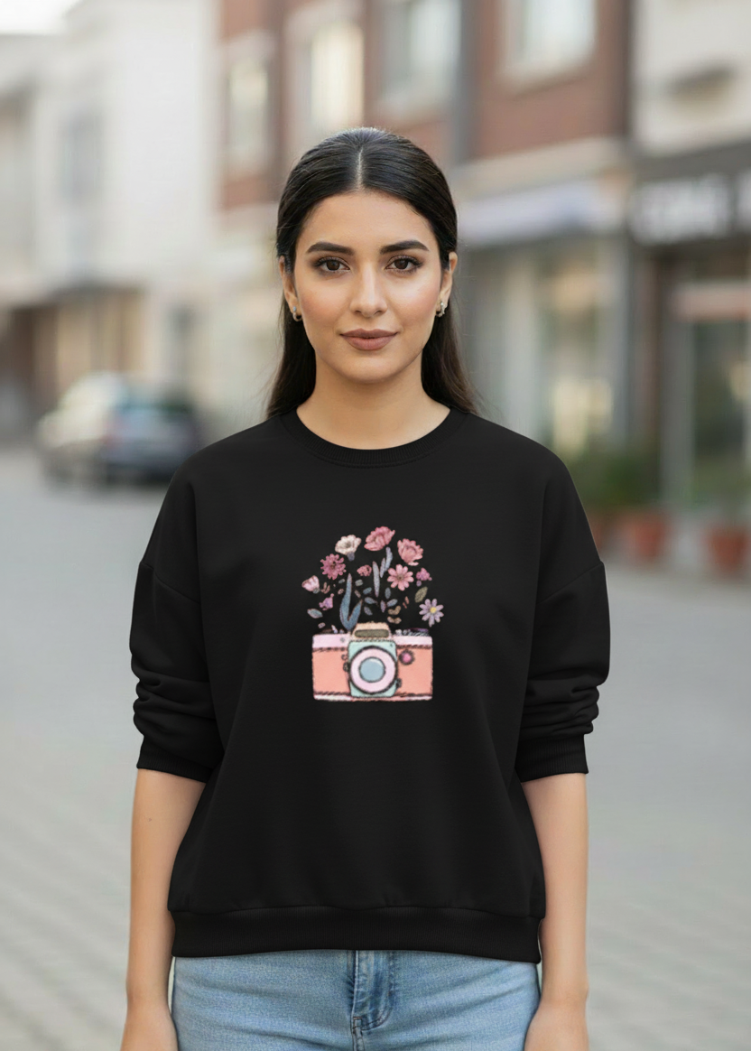 Women's Casual Crew Neck Sweatshirt Soft & Loose Fit Pullover In Black Color Camera Printed