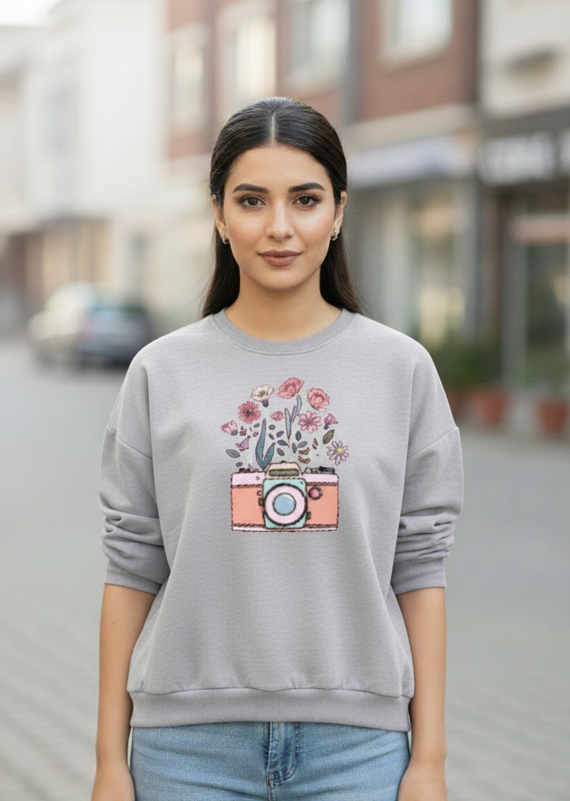 Women's Casual Crew Neck Sweatshirt Soft & Loose Fit Pullover In Gray Color Camera Printed