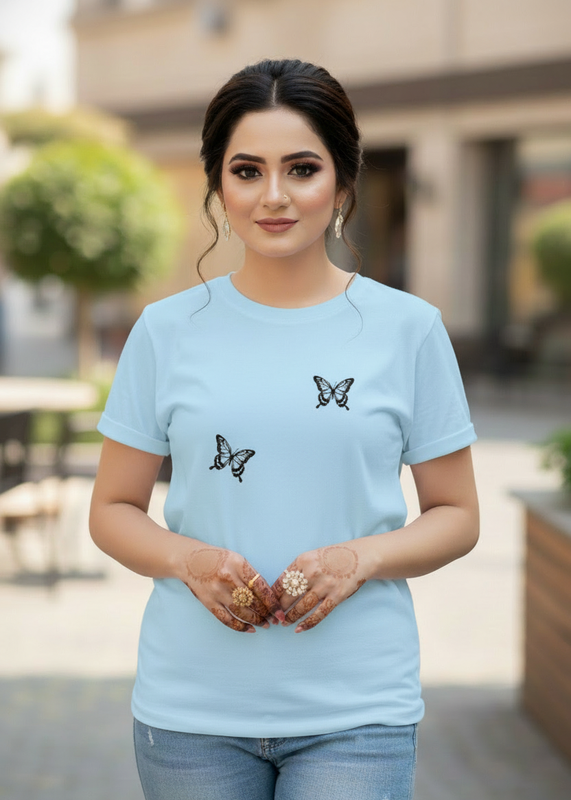 Women's T-Shirt – Short Sleeve Crew Neck Casual Tee in Sky Printed Graphic T-Shirt